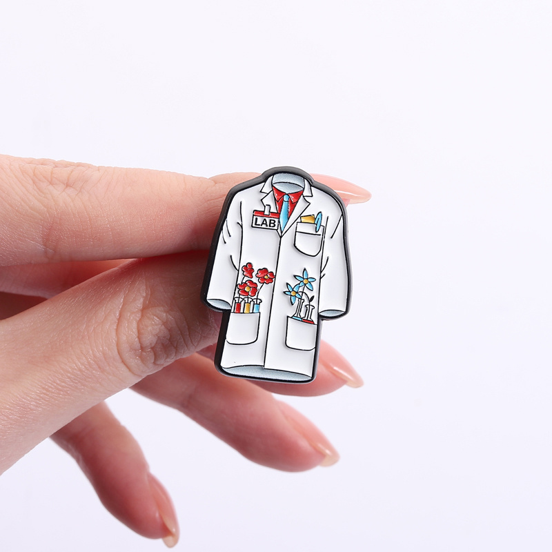 Broches en émail pour blouse d - Medical Lab Scientist avis et prix